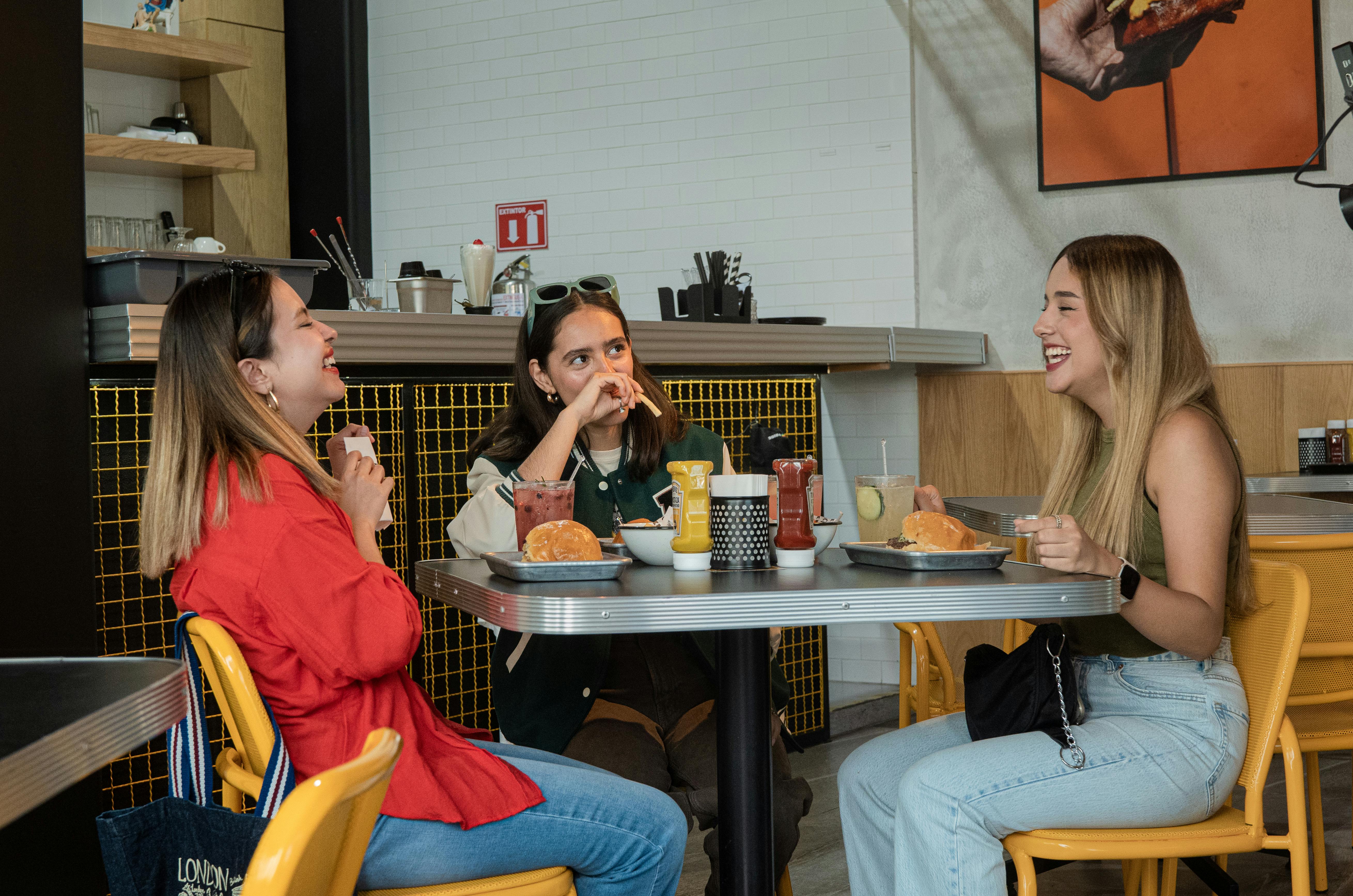 Mulheres em reunião